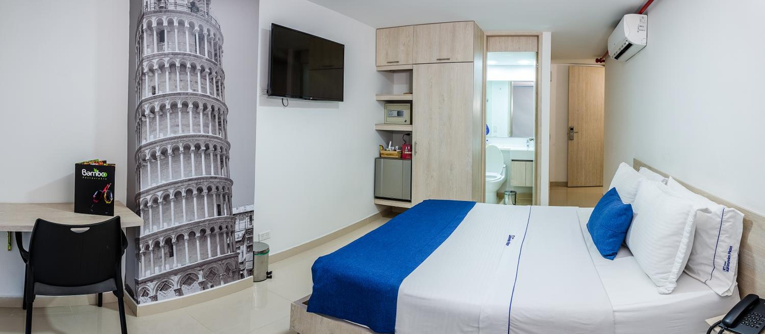 Hotel Laureles Plaza, Laureles