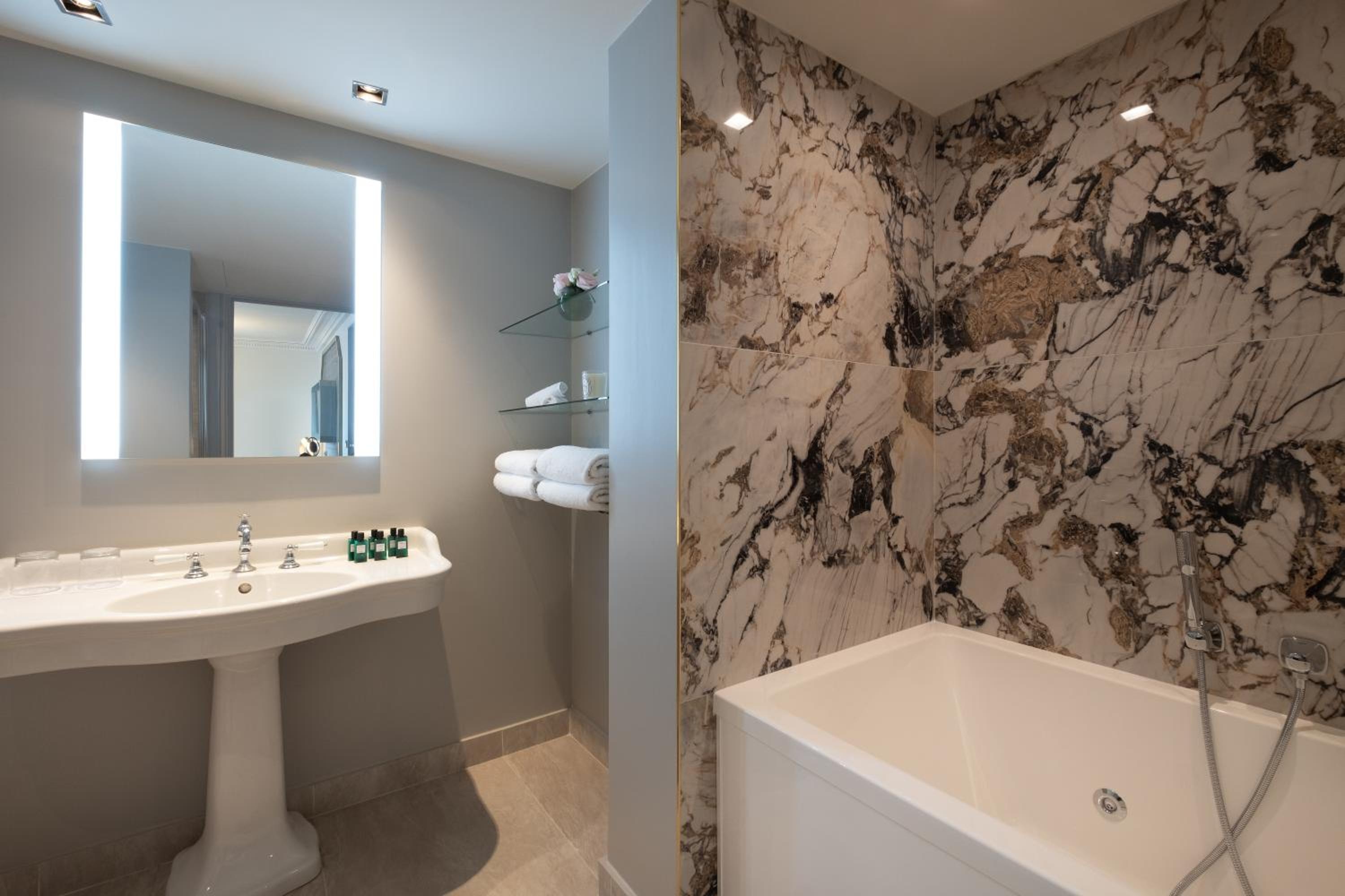 Foto de Hôtel Elysia by Inwood Hotels