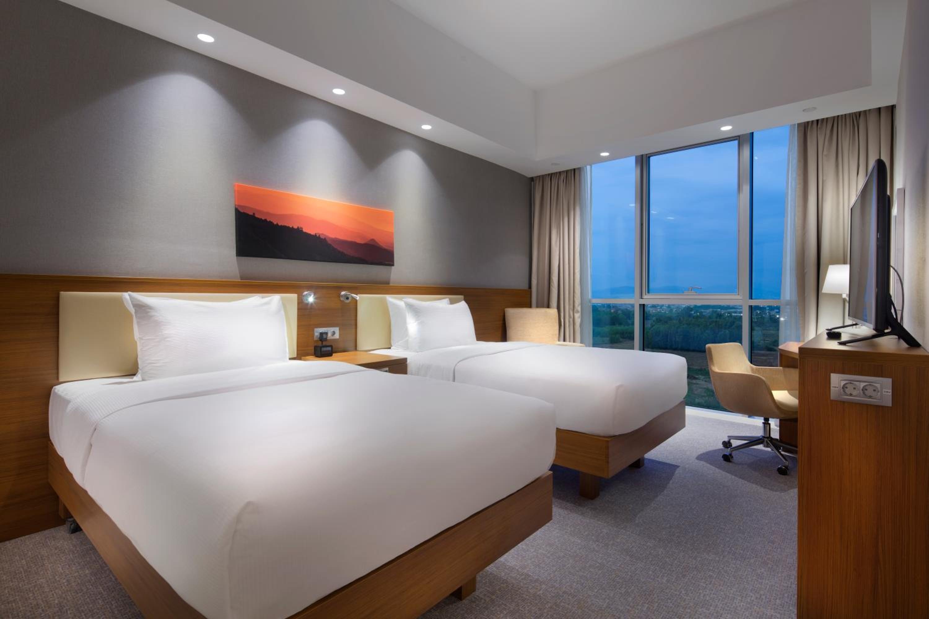 Foto de Hampton By Hilton Kocaeli Symbol
