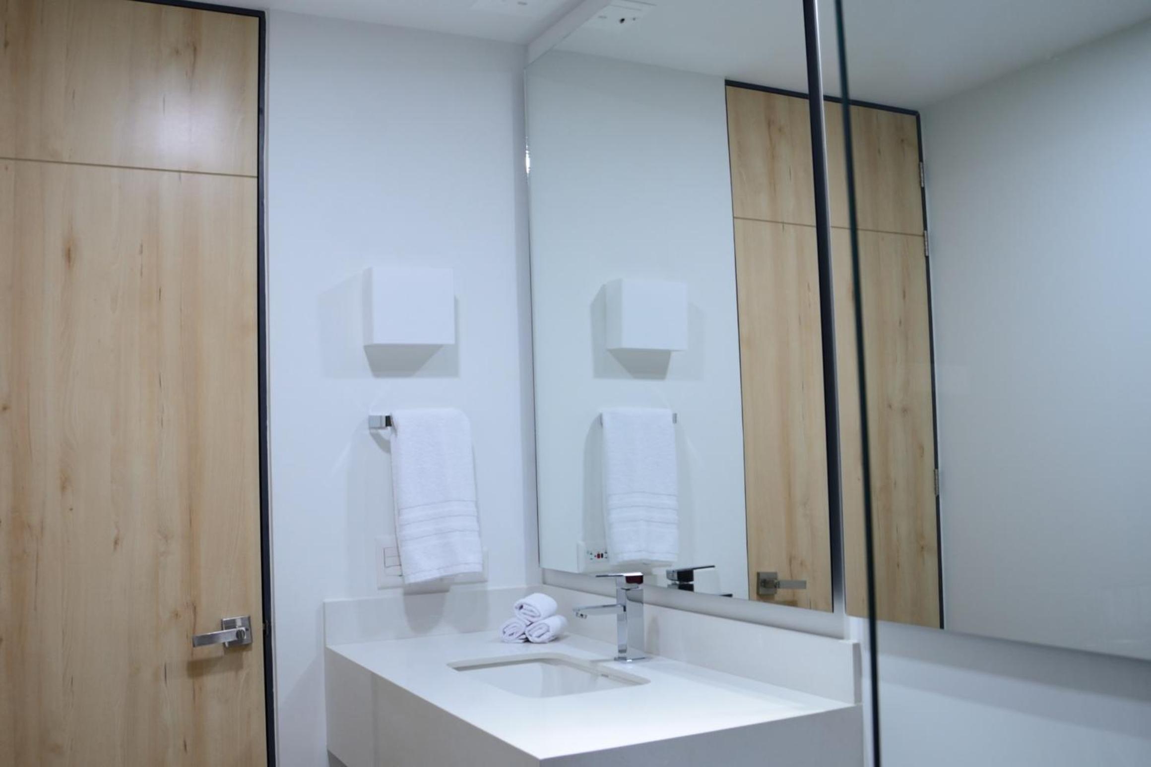 La Quinta by Wyndham Medellin, La candelaria