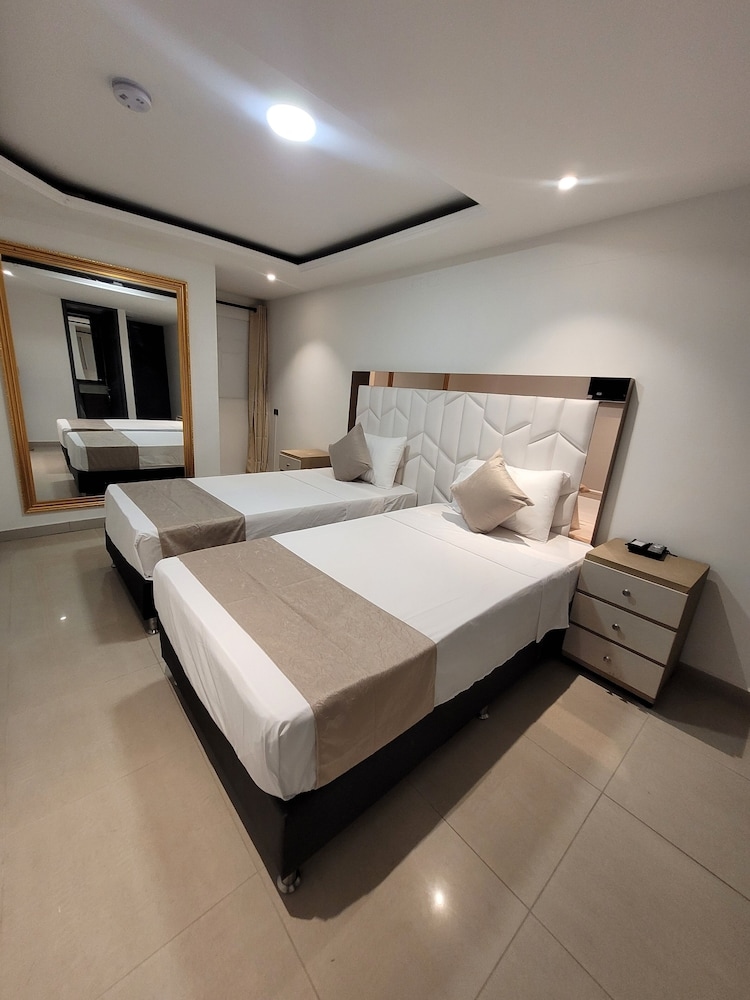 Hotel Med 33, Medellín
