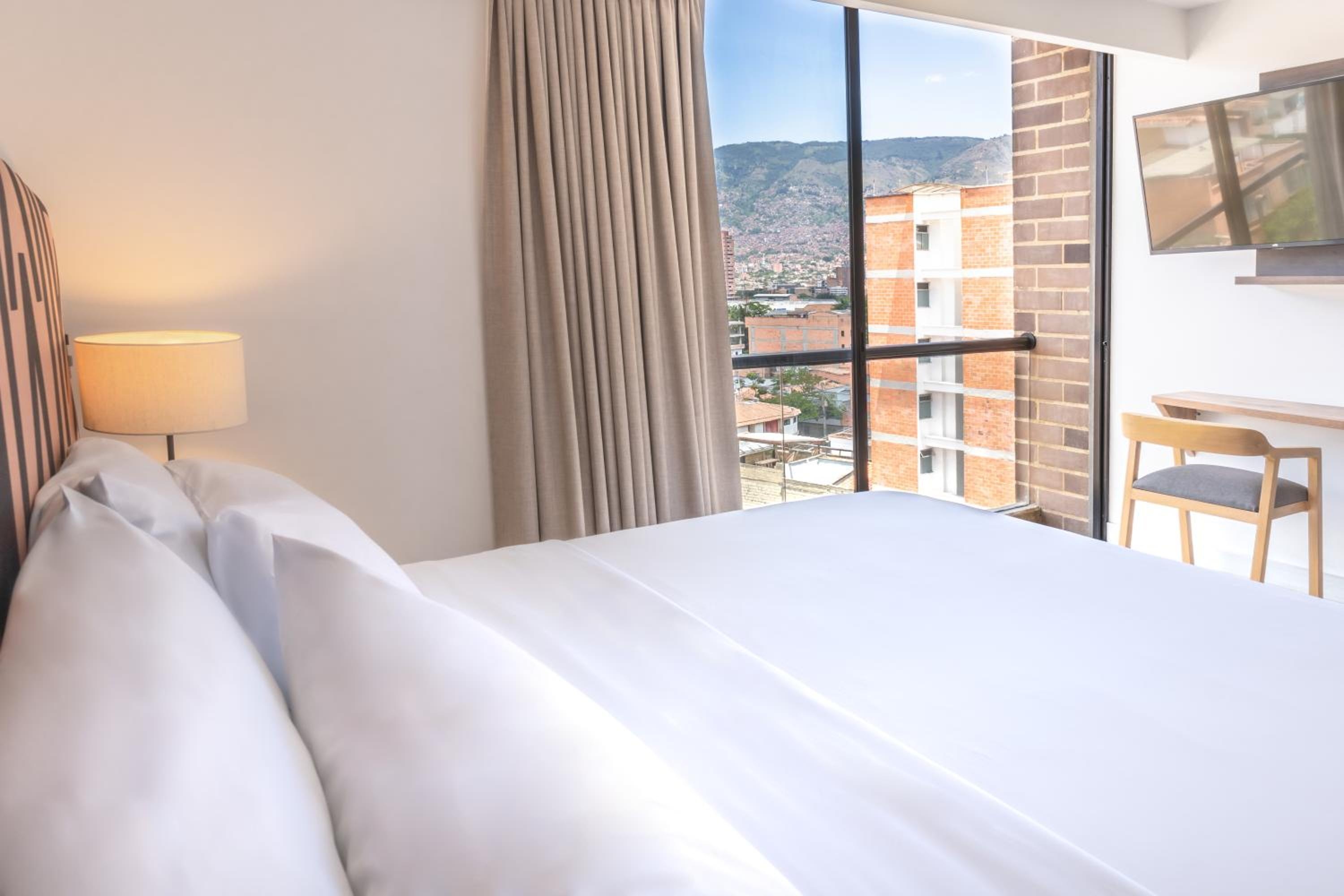 Origen Local Suites, Laureles