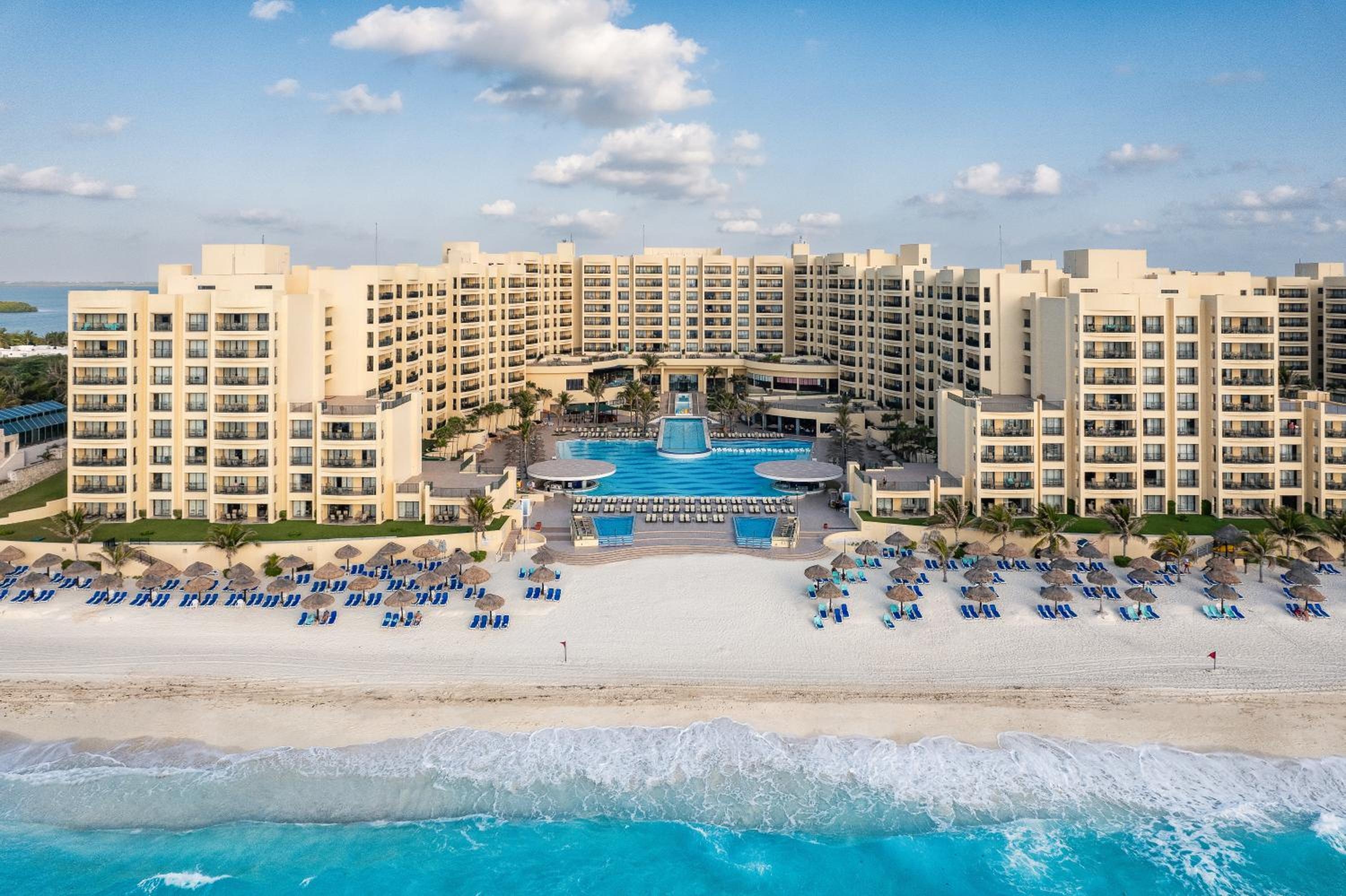 Holiday Inn Club Vacations The Royal Sands All Inclusive