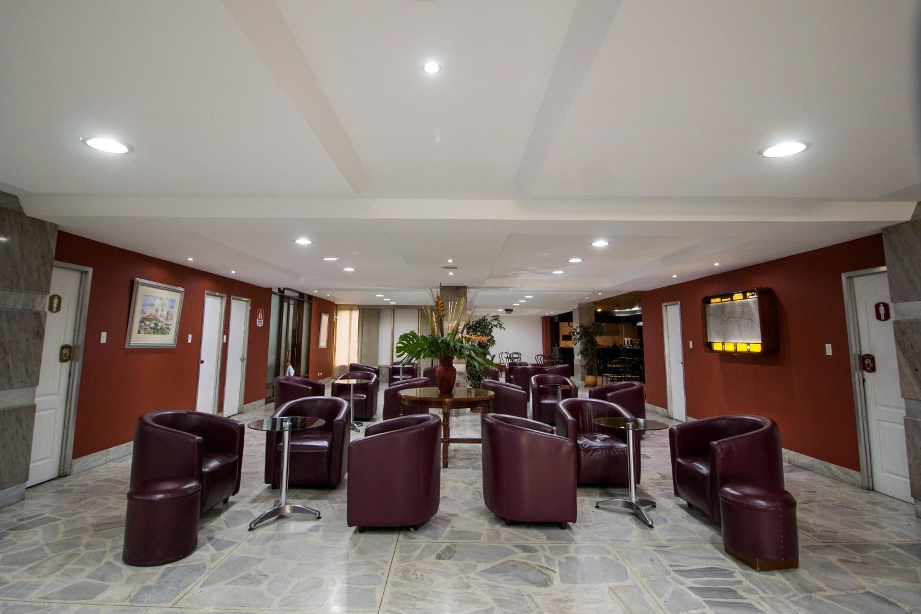 Gran Hotel, La candelaria
