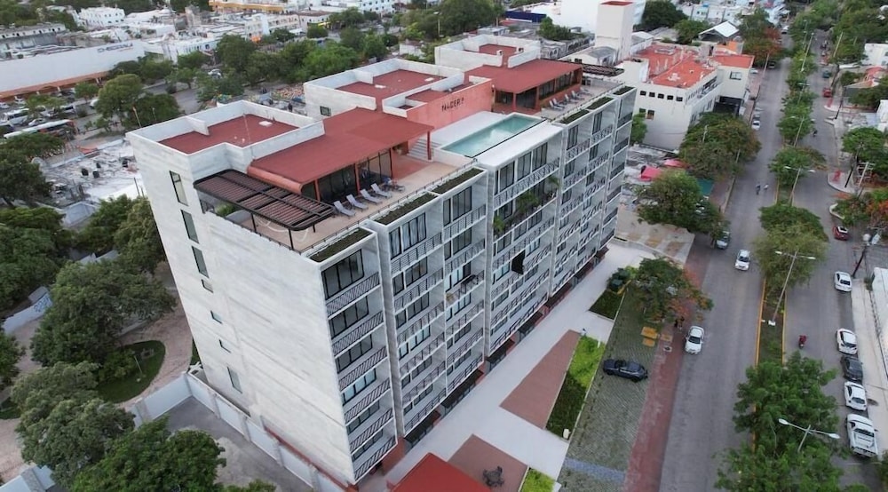 EVERGLADES SUITES