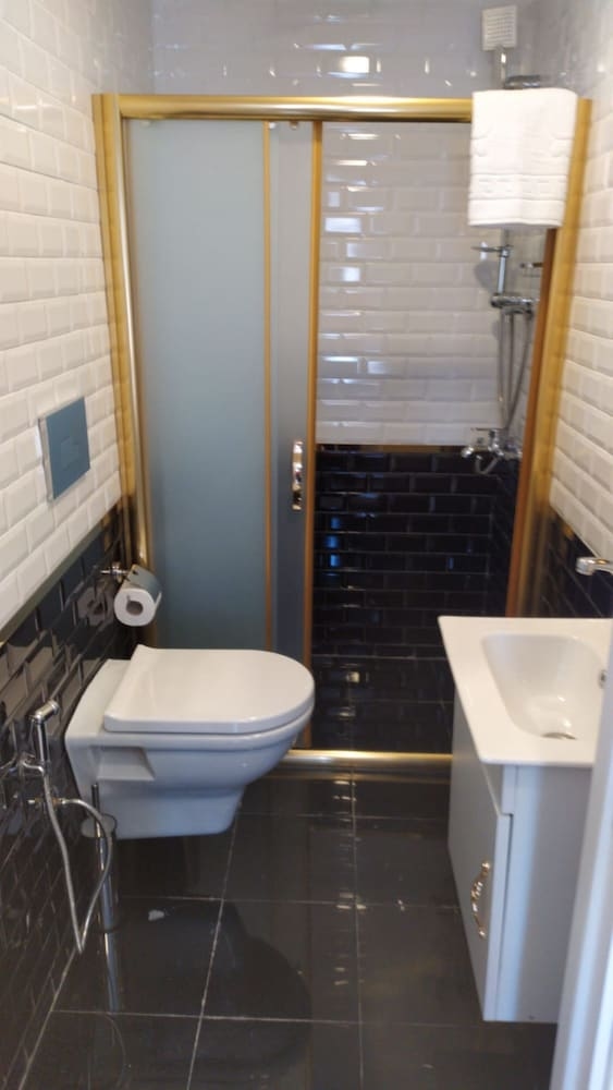 Rhythm Hotel, Estambul