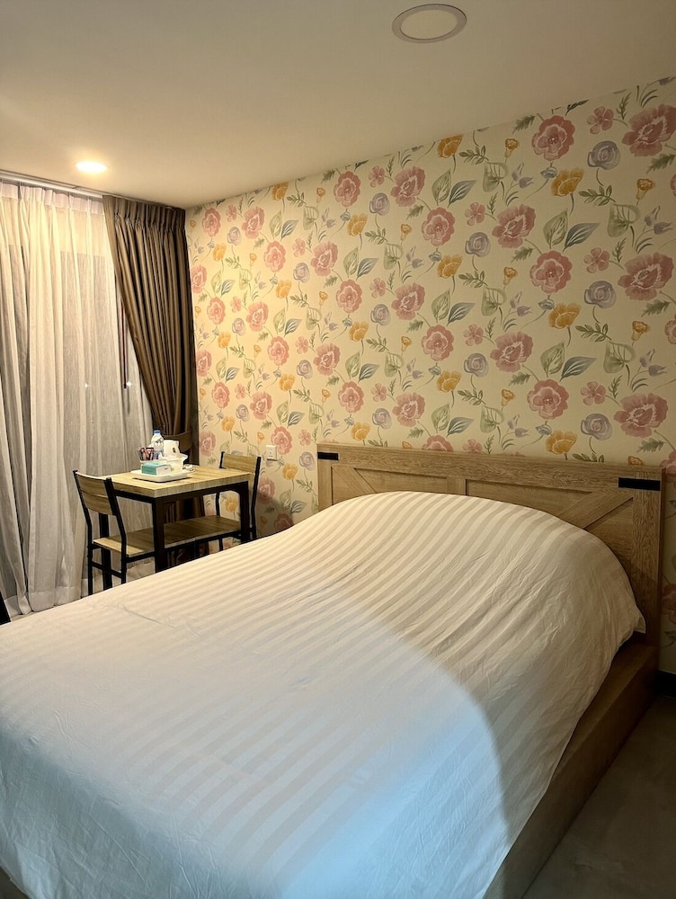 arunsakhon luxury condo, Bangkok
